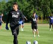 Apariție-surpriză la antrenamentul lui Mutu: cine e fotbalistul misterios care ar putea semna cu FCU Craiova