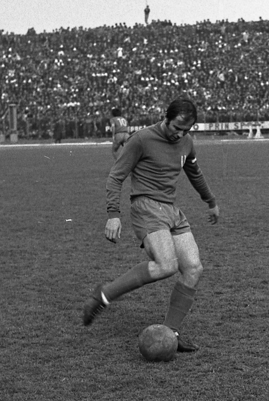 Obelmenco a fost de patru ori golgheterul Ligii 1: 1967, 1970, 1972, 1973 Silviu Stănescu, fostul jucător și antrenor secund al Universității Craiova, se laudă: „Eu l-am adus pe Oblemenco la Craiova”