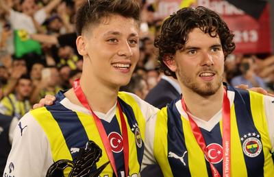 Real Madrid a pus ochii pe „noul Ozil” » Fostul star al madrilenilor e fascinat de el: „Un număr 10 mai bun decât mine? El e!”
