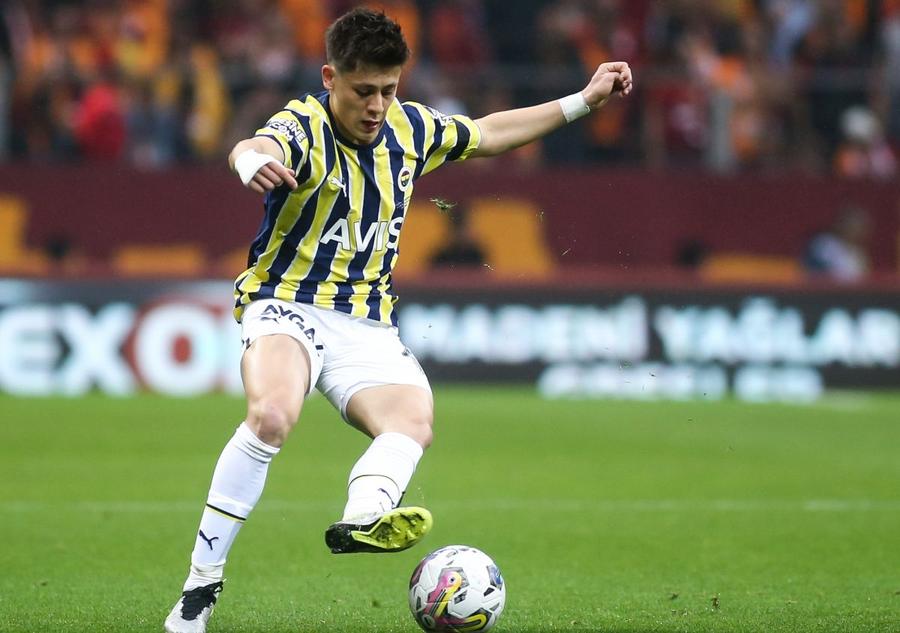 Arda Guler / Sursă foto: Guliver/Getty Images Real Madrid a pus ochii pe „noul Ozil” » Fostul star al madrilenilor e fascinat de el: „Un număr 10 mai bun decât mine? El e!”