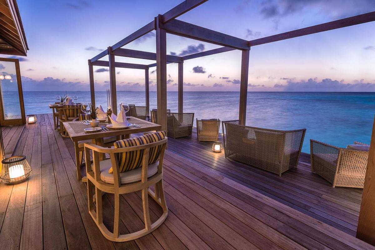 Hurawalhi Island Resort