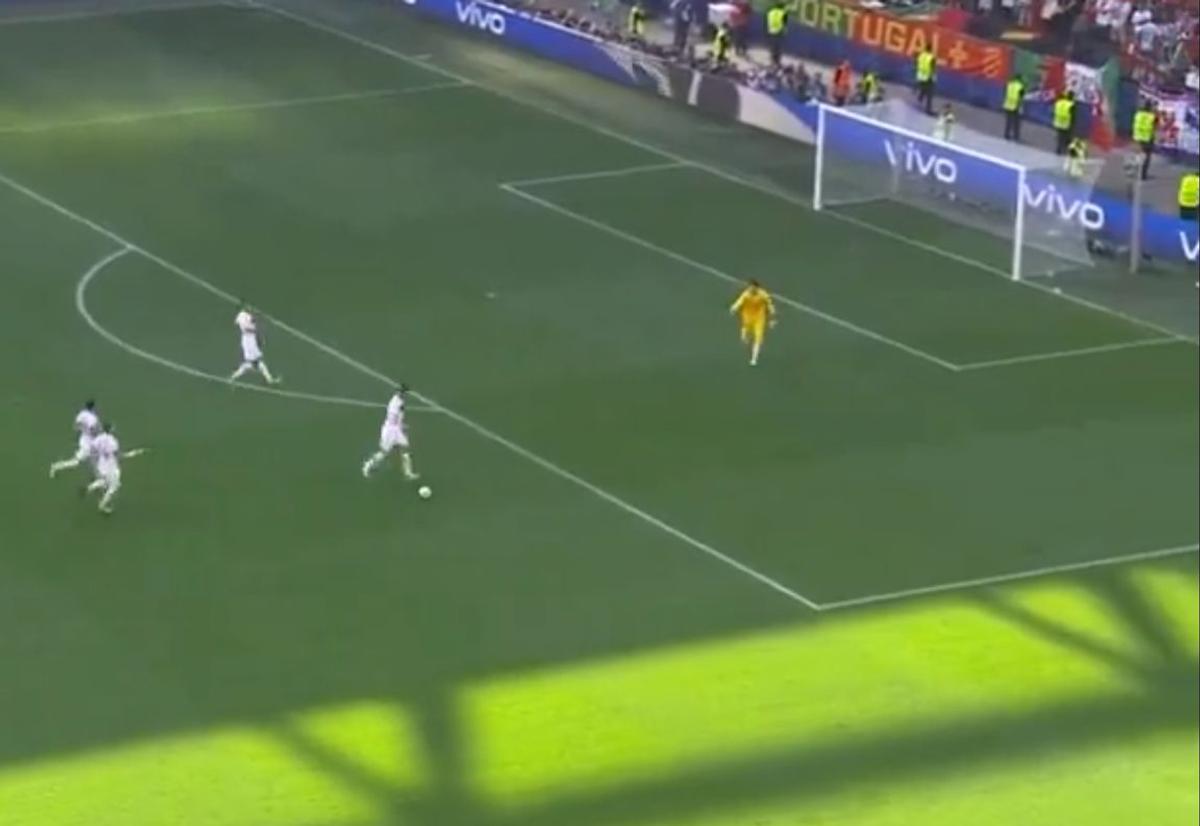 Autogol în Turcia - Portugalia