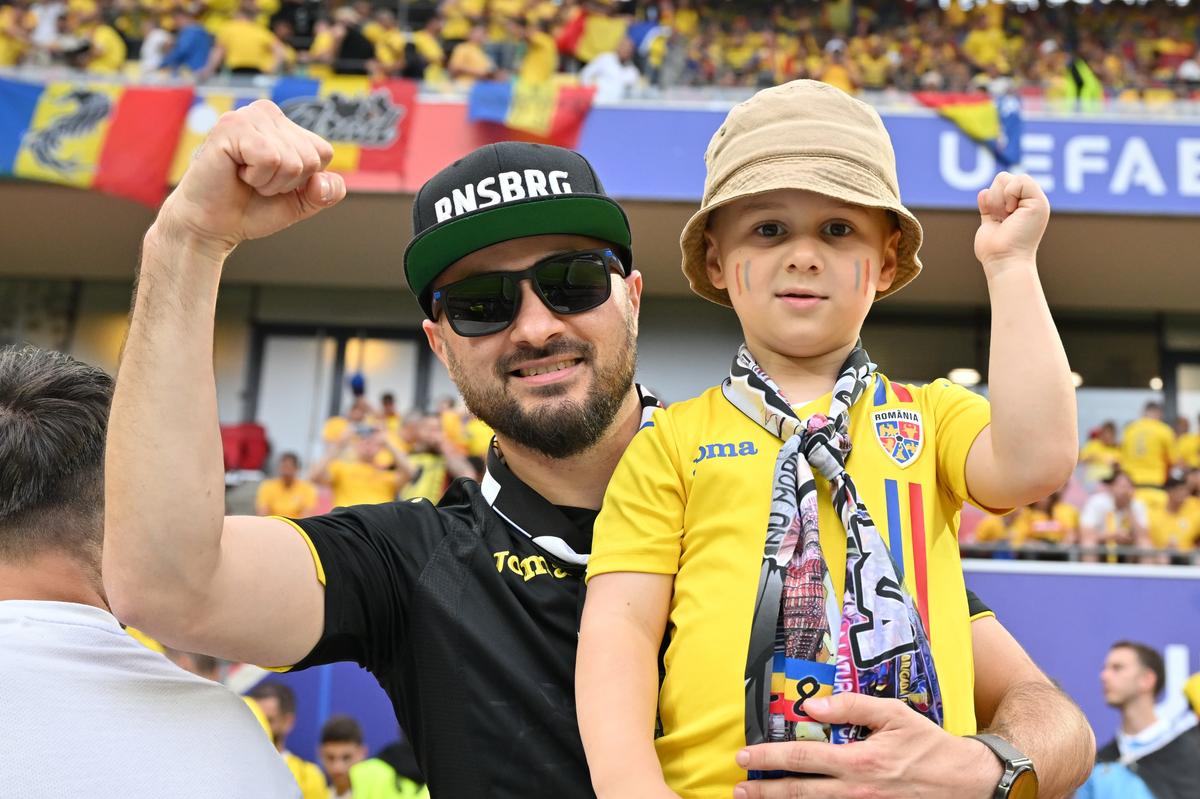 Belgia - România, atmosfera de la stadion: imagini surprinse pe străzi
