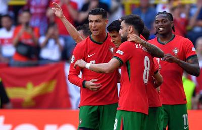 Bornă INCREDIBILĂ în prima repriză din Turcia - Portugalia! Nu s-a mai întâmplat de 20 de ani