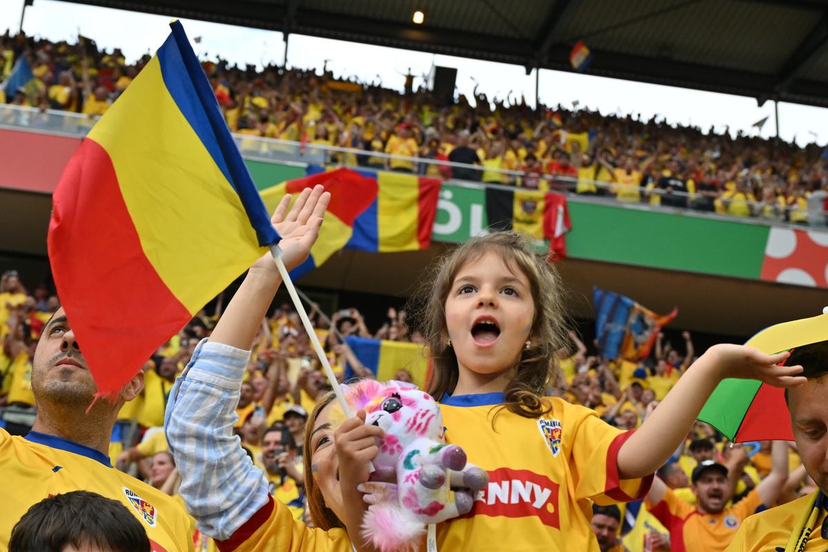 Belgia - România, atmosfera de la stadion: imagini surprinse pe străzi