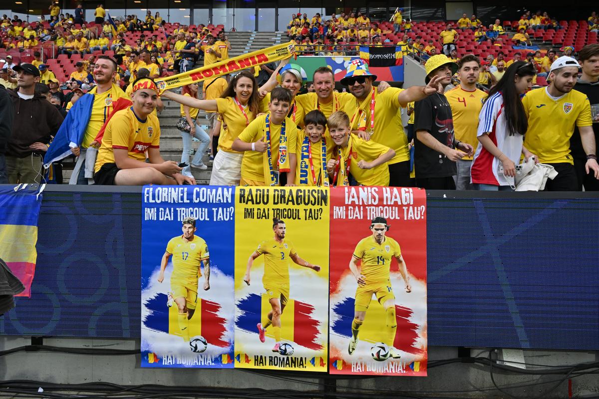 Belgia - România, atmosfera de la stadion: imagini surprinse pe străzi