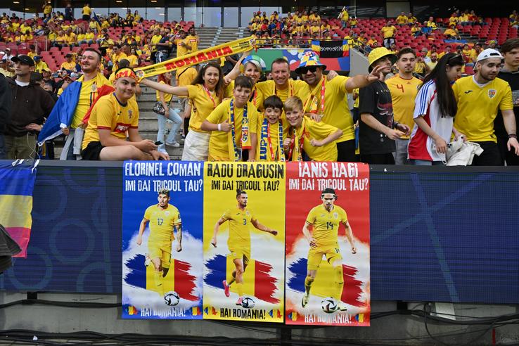Suporterii României la stadion, înaintea meciului cu Belgia / Foto: Cristi Preda GSP