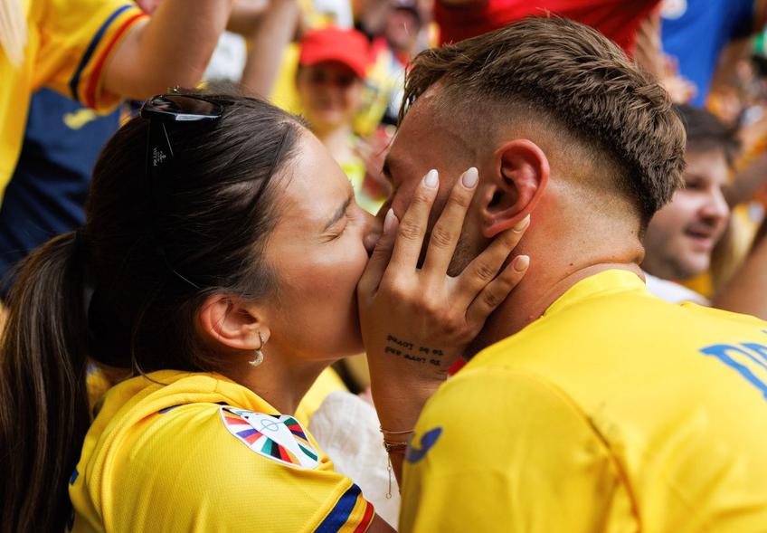 Denis Drăguș a fost sărutat cu foc de soția sa, după victoria cu Ucraina, foto: Imago
