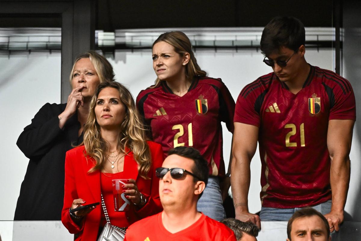 Soțiile belgienilor în tribune la meciul cu România
