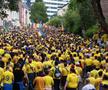 Românii se îndreaptă spre stadion / FOTO: GSP