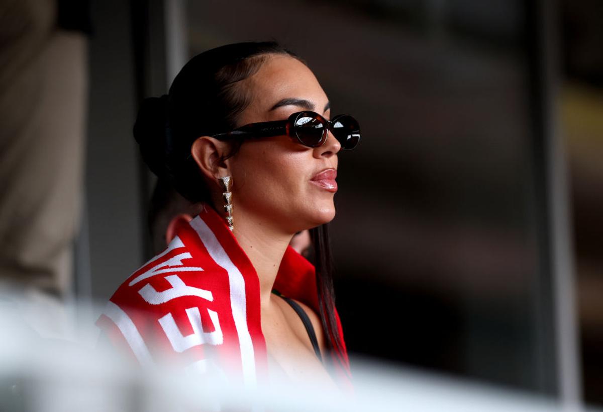 Iubita lui Cristiano Ronaldo a întors toate capetele la Dortmund! Cum a fost surprinsă în tribune la Turcia  - Portugalia
