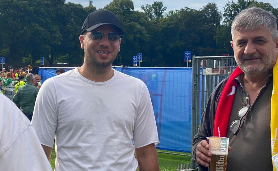 George Țucudean, înainte de România - Belgia, fotografiat de jurnalistul GSP Andrei Crăițoiu Belgia - România 2-0 » Ne peticim inimile! România a luptat cu dârzenie contra Belgiei, dar a fost răpusă de Tielemans și De Bruyne! Cum arată clasamentul ACUM