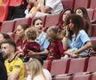 Soțiile belgienilor în tribune la meciul cu România