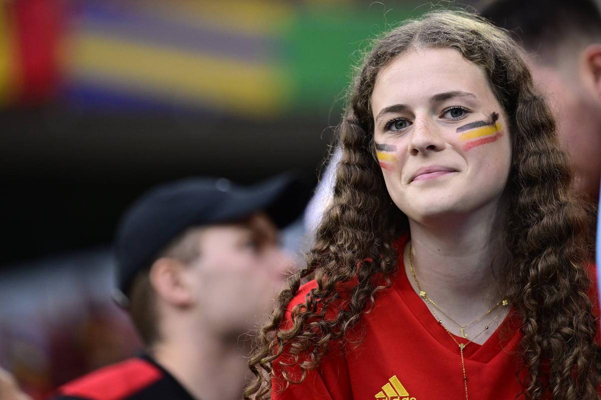 Soțiile fotbaliștilor belgieni au acaparat atenția în tribune la meciul cu România