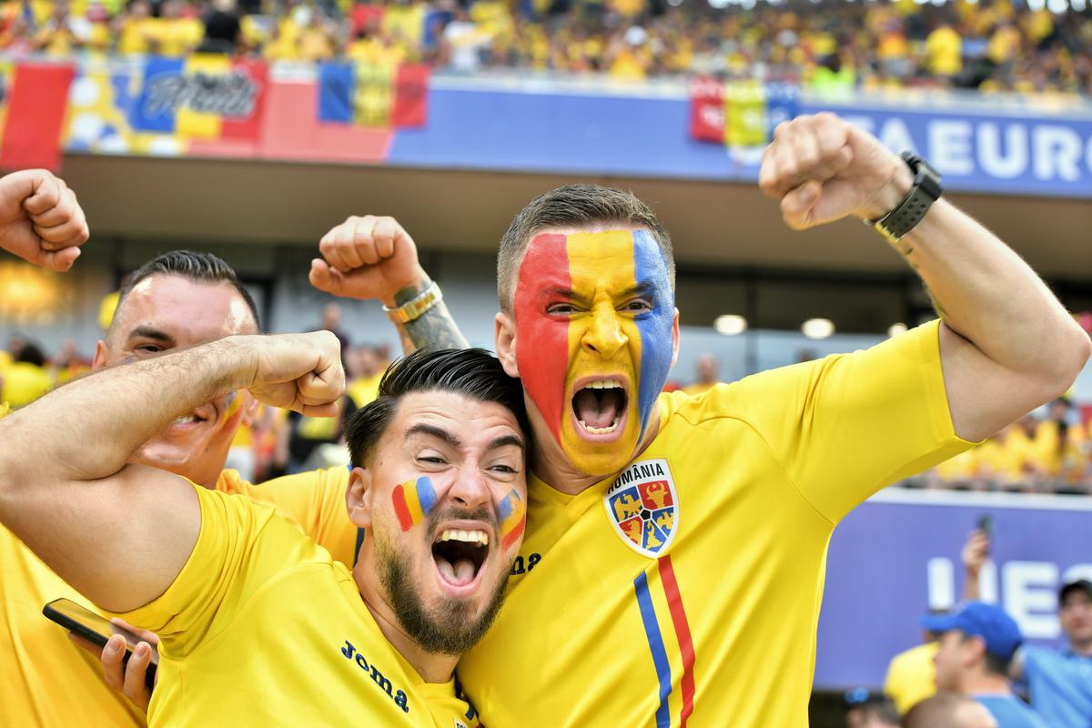 Belgia - România, atmosfera de la stadion: imagini surprinse pe străzi