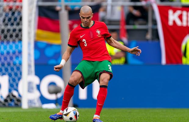 Jose Mourinho îl aduce pe Pepe la Real Madrid » Ce rol va îndeplini