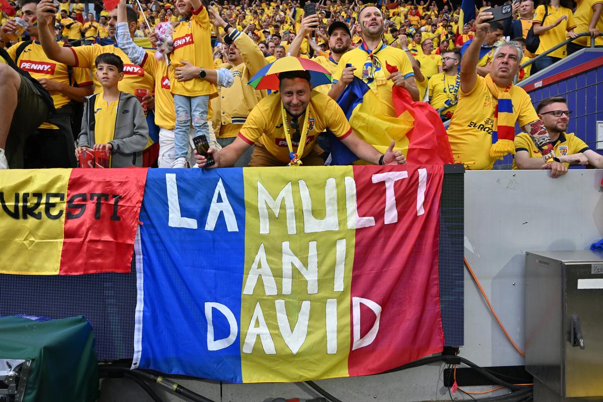 Belgia - România, atmosfera de la stadion: imagini surprinse pe străzi