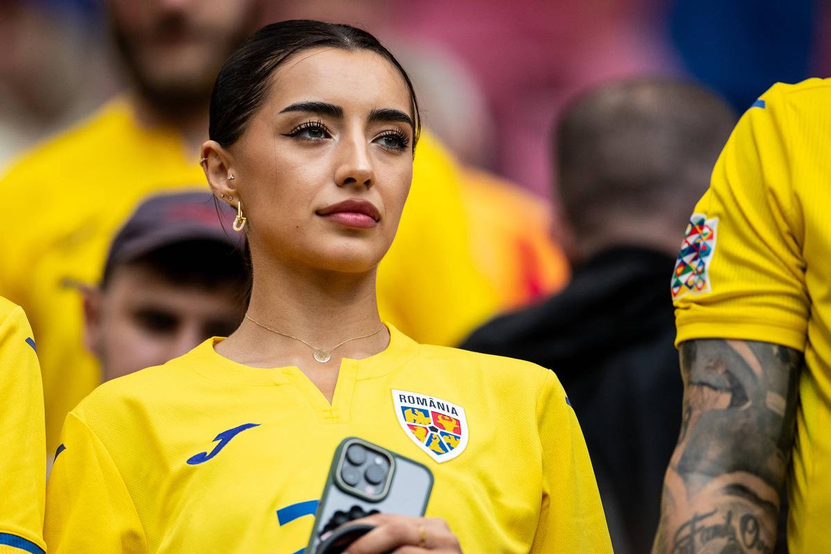 Soțiile belgienilor în tribune la meciul cu România