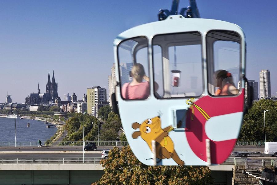 4,8 euro costă biletul pe un singur sens, 7 euro dus-întors. În cazul copiilor de până în 12 ani, 2,7, respectiv 4 euro 5 locații și activități speciale în Koln, orașul care găzduiește Belgia - România » Avem câte ceva pentru toate gusturile