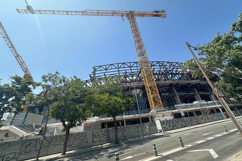 Noul Camp Nou rămâne un șantier deschis: nu a început încă munca la fațade, acoperiș și amenajări! Imagini primite azi de GSP.ro