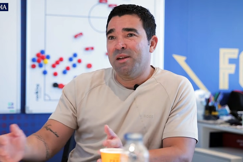 Deco, directorul sportiv al Barcelonei. Foto: YouTube/ @LaVanguardia