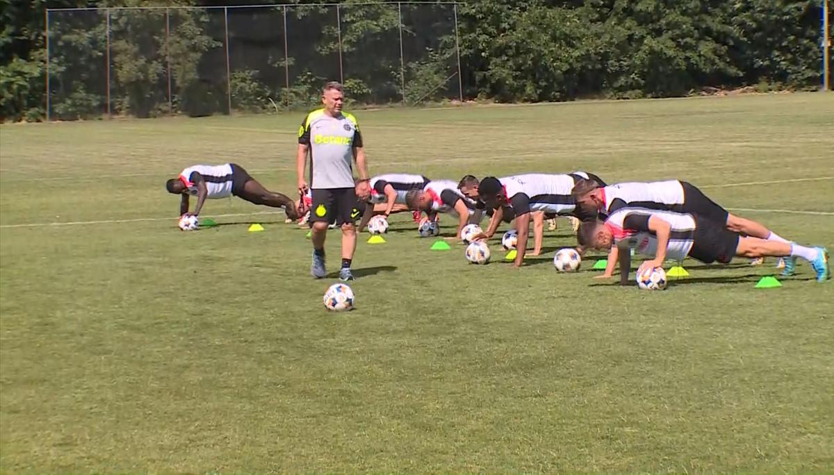 FCSB, în efectiv complet în cantonamentul din Olanda: ultimii jucători ajunși sub comanda lui Charalambous » Cum a fost primit Denis Alibec