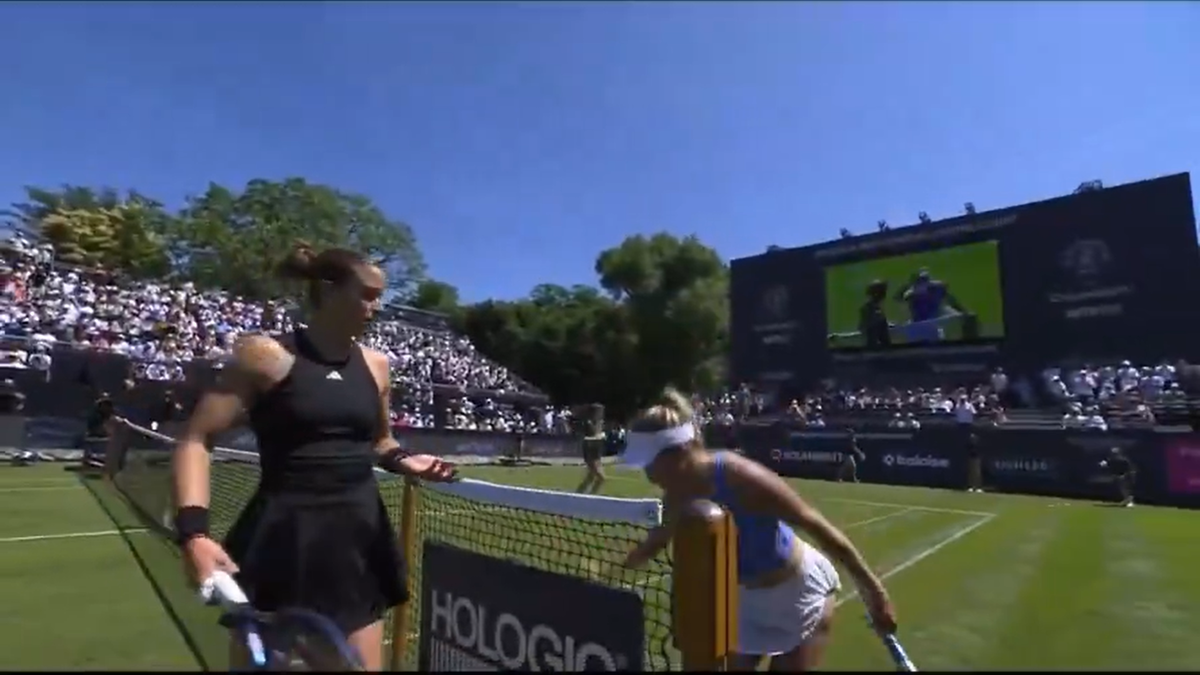 Maria Sakkari și Yulia Putintseva s-au înjurat la finalul meciului