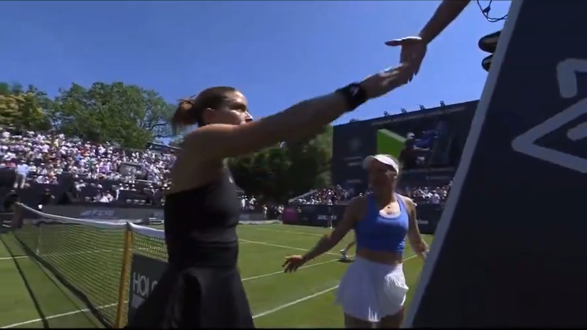 Maria Sakkari și Yulia Putintseva s-au înjurat la finalul meciului