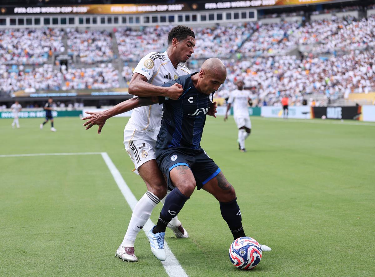 Real Madrid - Pachuca 3-1 » Victorie la pas pentru madrileni la Mondialul Cluburilor, chiar și în 10 oameni din minutul 7