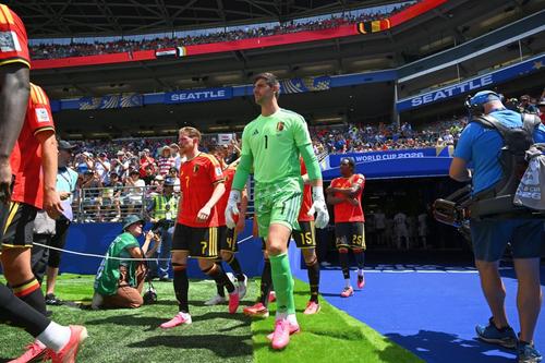 De Bruyne și Courtois au analizat Belgia - Iran 0-0/ foto Imago Images