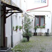Cum arată casa unde a copilărit Ion Țiriac // foto: Andrei Furnigă (GSP)