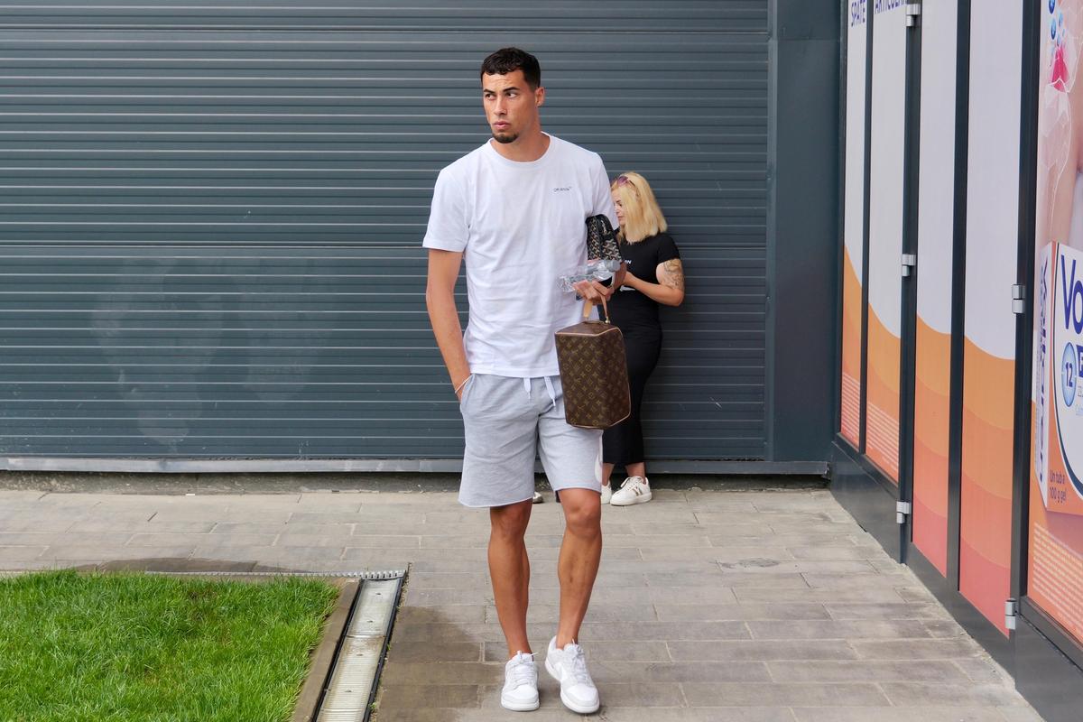 FCSB s-a reunit la prima oră » Numele noi și 5 absențe