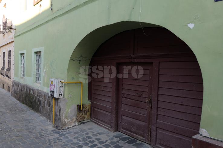 Cum arată casa unde a copilărit Ion Țiriac // foto: Andrei Furnigă (GSP)