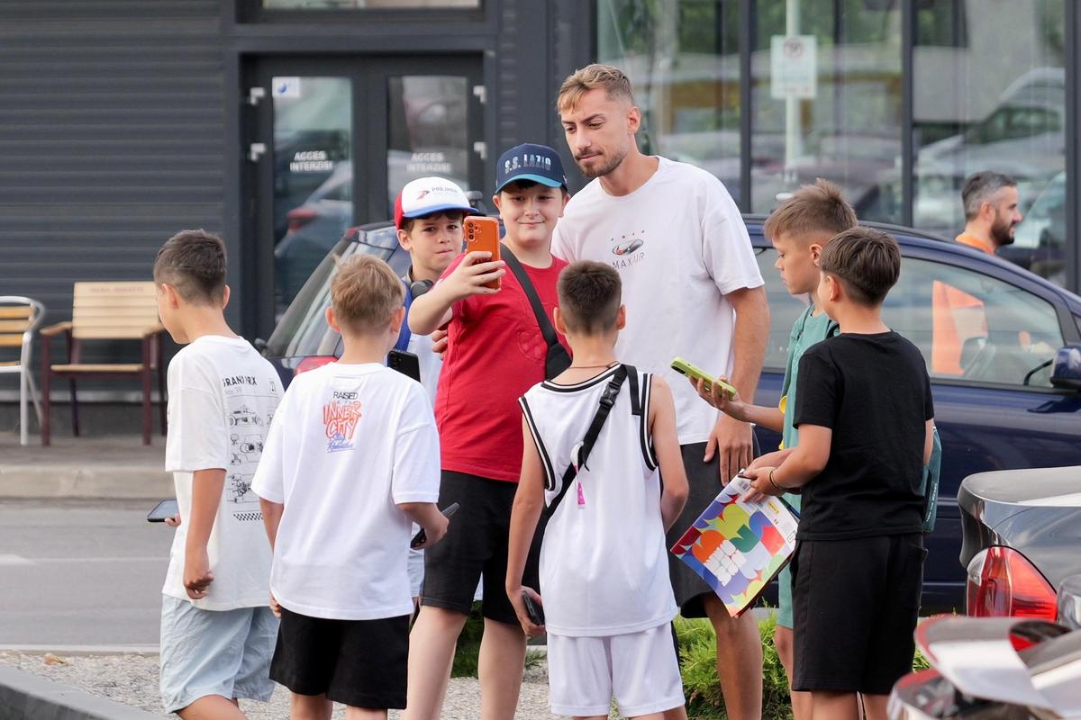 FCSB s-a reunit la prima oră » Numele noi și 5 absențe