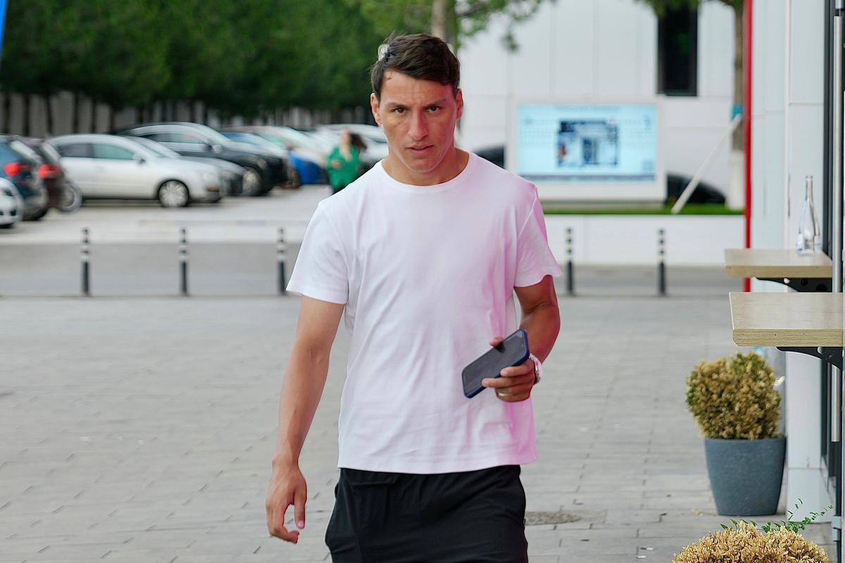 FCSB s-a reunit la prima oră » Numele noi și 5 absențe