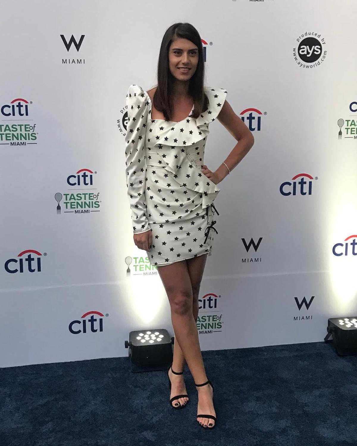 GALERIE FOTO Noua cucerire a lui Ion Ion Țiriac este amețitoare! Cu ce star WTA se iubește acesta