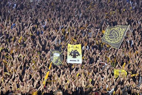 Poliția din Grecia s-a temut că fanii lui AEK și Olympiakos pregătesc un „război” // foto: Guliver/gettyimages