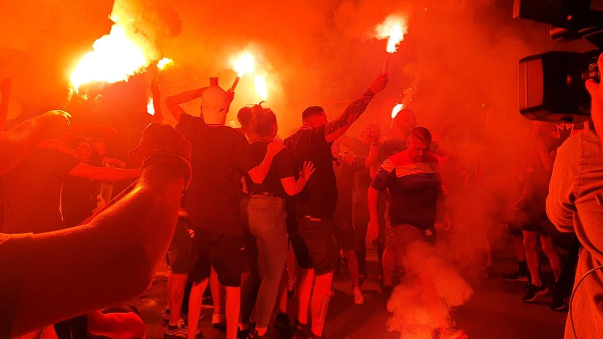 FCSB sărbătorește cu fanii