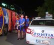 VIDEO + FOTO Fanii celor de la FCSB au făcut spectacol la baza din Berceni, după câștigarea Cupei României