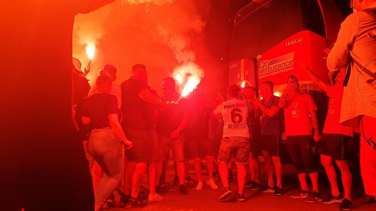 VIDEO SCANDALOS Jucătorii lui FCSB, scandări xenofobe după succesul cu Sepsi: „Ne p***m pe Ungaria voastră! Să-ți dăm la m**e, bozgore!”