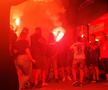 VIDEO + FOTO Fanii celor de la FCSB au făcut spectacol la baza din Berceni, după câștigarea Cupei României