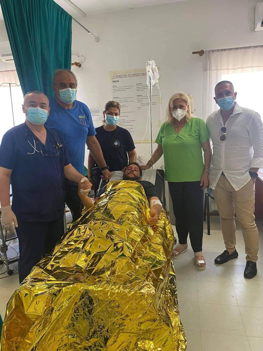 Mingea devenită colac de salvare, fularul cu trecut și viitor + Crainic și tată de campion mondial