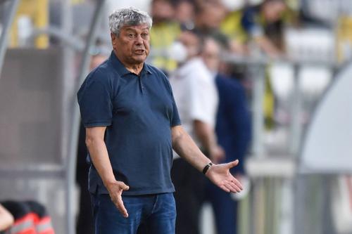 Mircea Lucescu, 76 de ani, a avut o reacție dură la adresa celor care spun că se va despărți de Dinamo Kiev ca urmare a situației critice din Ucraina, țară aflată în război.