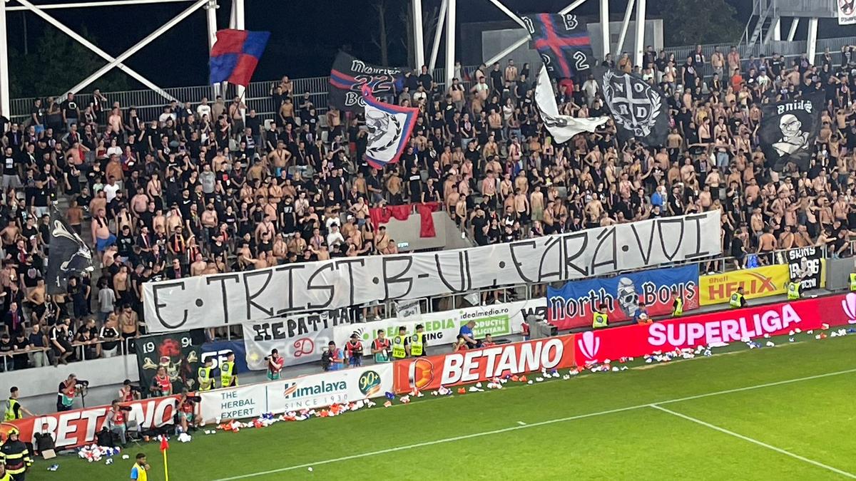 Toate mesajele afișate la derby-ul dintre FCSB și Dinamo! Ironii între marile rivale