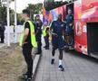 Cele mai tari mesaje afișate în tribune la derby-ul FCSB - Dinamo: „Începe Roland Garros!”  vs „Drama suporterului stelist”