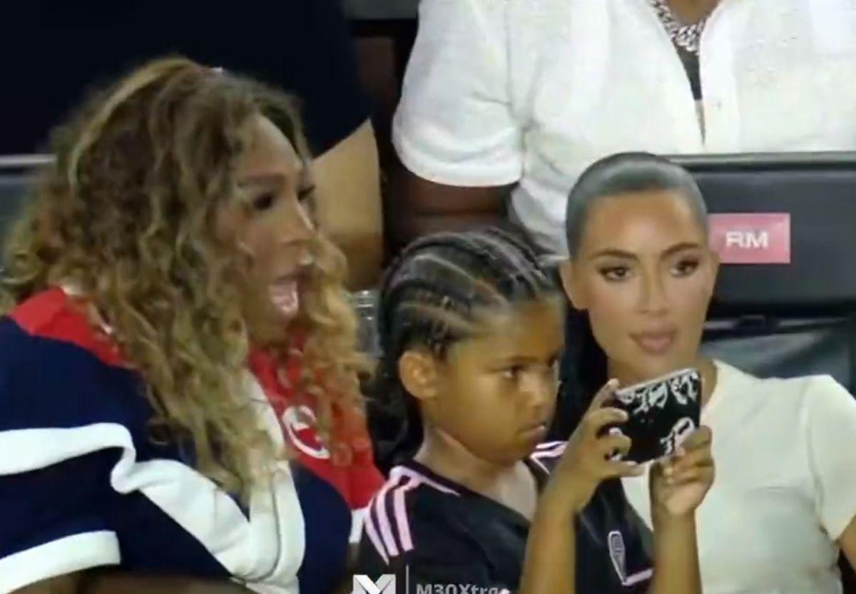 Ce făcea Kim Kardashian în timpul golului marcat de Messi pentru Miami » Serena Williams i-a atras imediat atenția