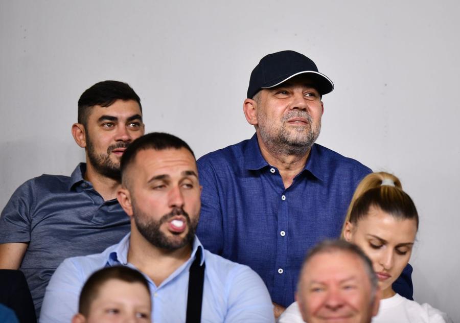 FCSB a avut nevoie de 5 minute de vis ca să o „capseze” pe Dinamo! „Câinii” au sperat pe final