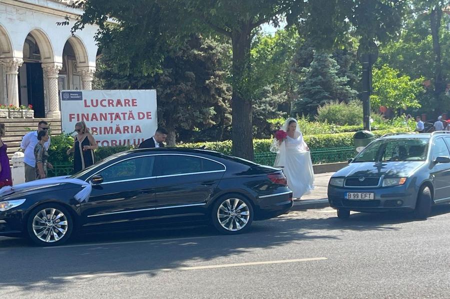Imagine surprinsă la Mânăstirea Cașin / foto: Andrei Petrescu (GSP) FCSB a avut nevoie de 5 minute de vis ca să o „capseze” pe Dinamo! „Câinii” au sperat pe final