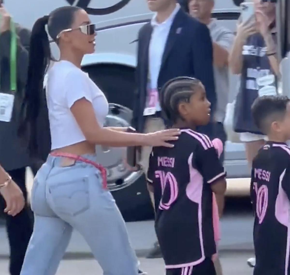 Ce făcea Kim Kardashian în timpul golului marcat de Messi pentru Miami » Serena Williams i-a atras imediat atenția