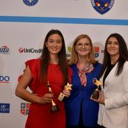 Simona Radiș și Ancuța Bodnar alături de Elisabeta Lipă Foto: Cristi Preda